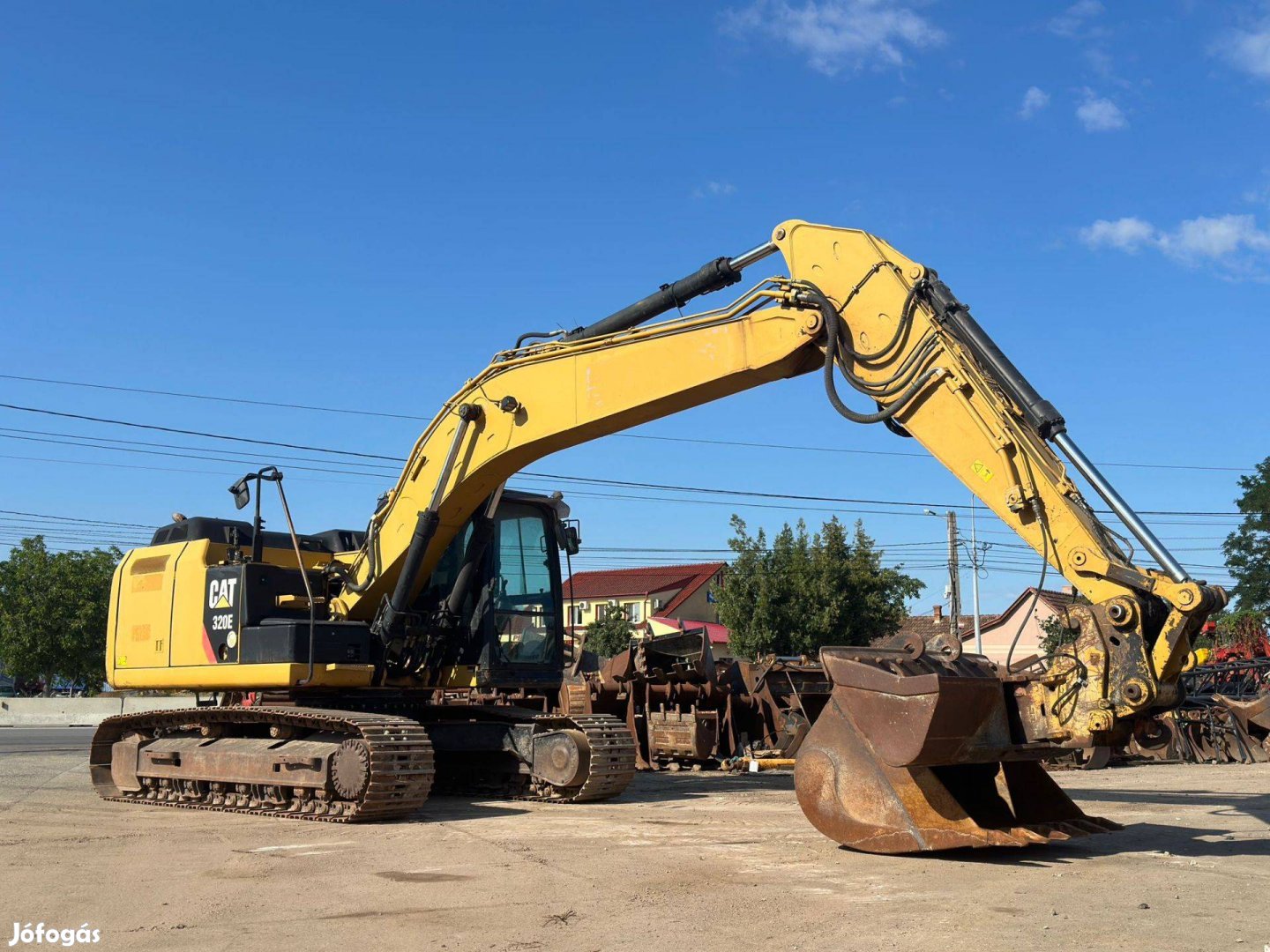 Caterpillar 320E lánctalpas forgó kotró