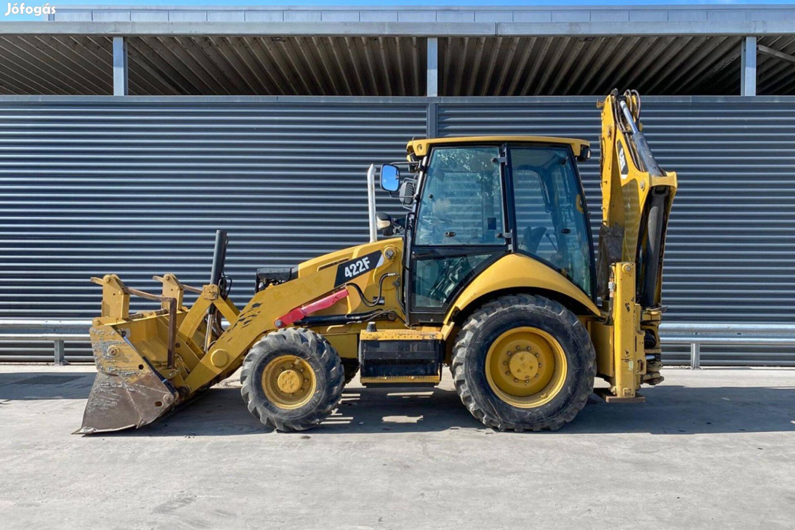 Caterpillar 422 F Turbo kotró-rakodó / 5.500 üzemóra / Lízing 2