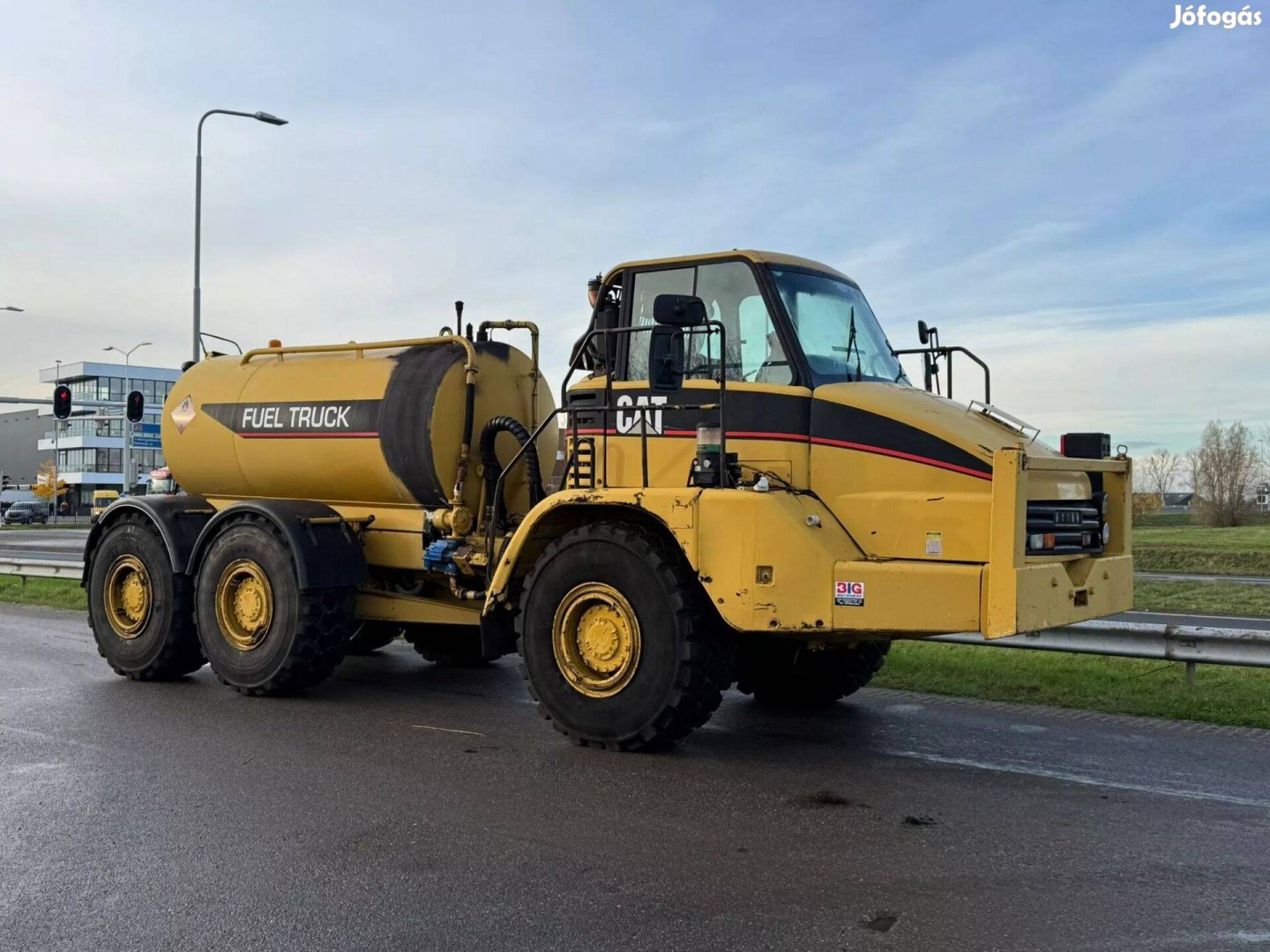 Caterpillar 725 Tanker / 13291 üzemóra / Lízing 20%-tól