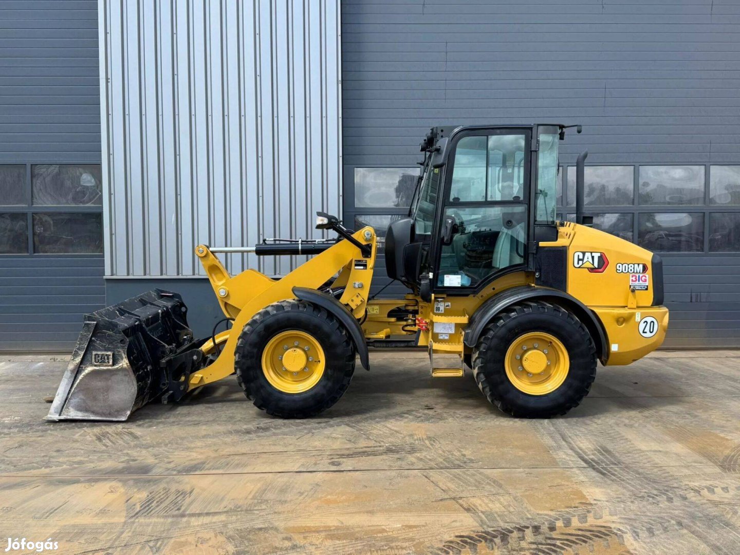 Caterpillar 908M CE + EPA / 1090 üzemóra / Lízing 20%-tól