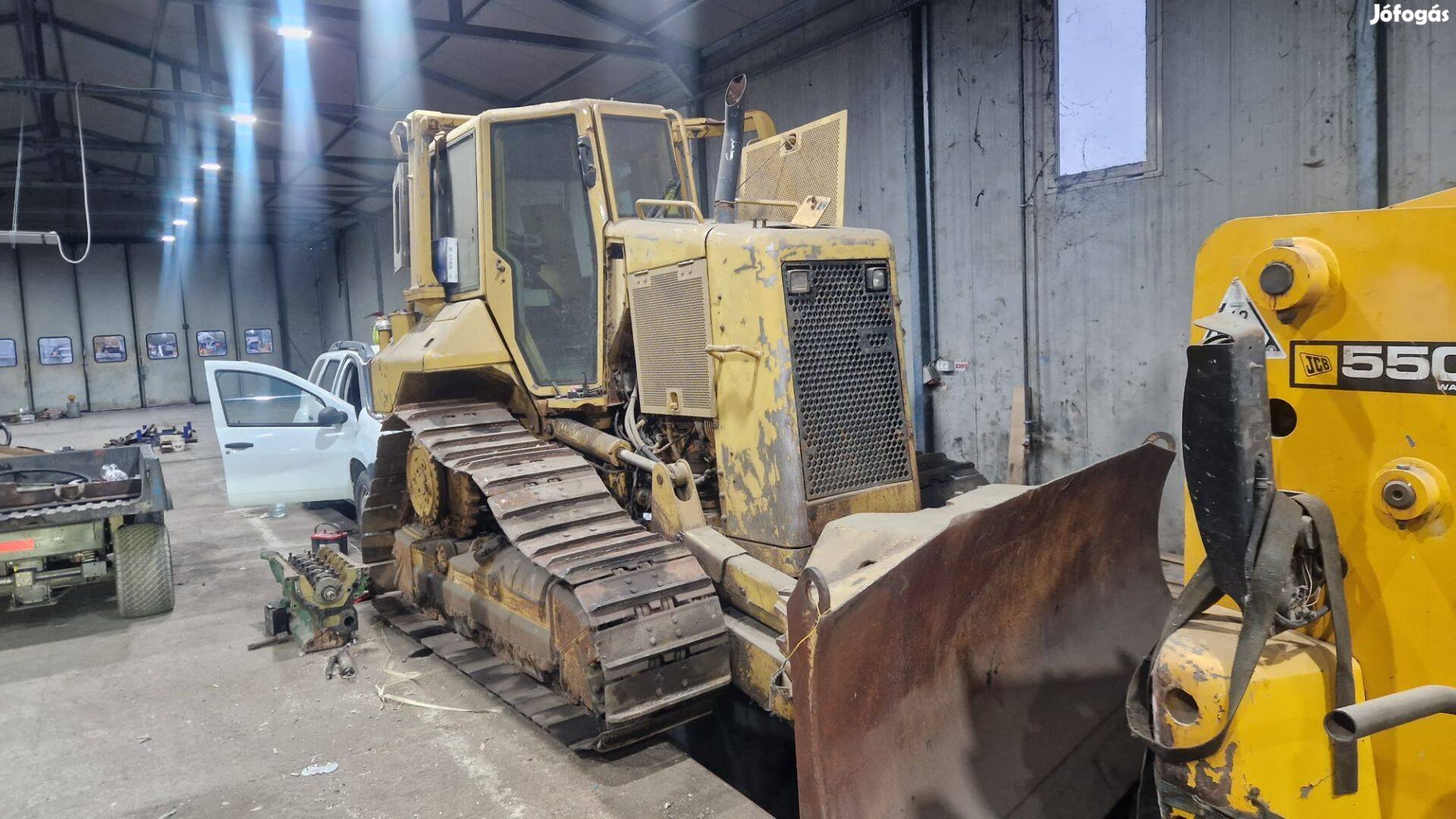 Caterpillar D5 dózer