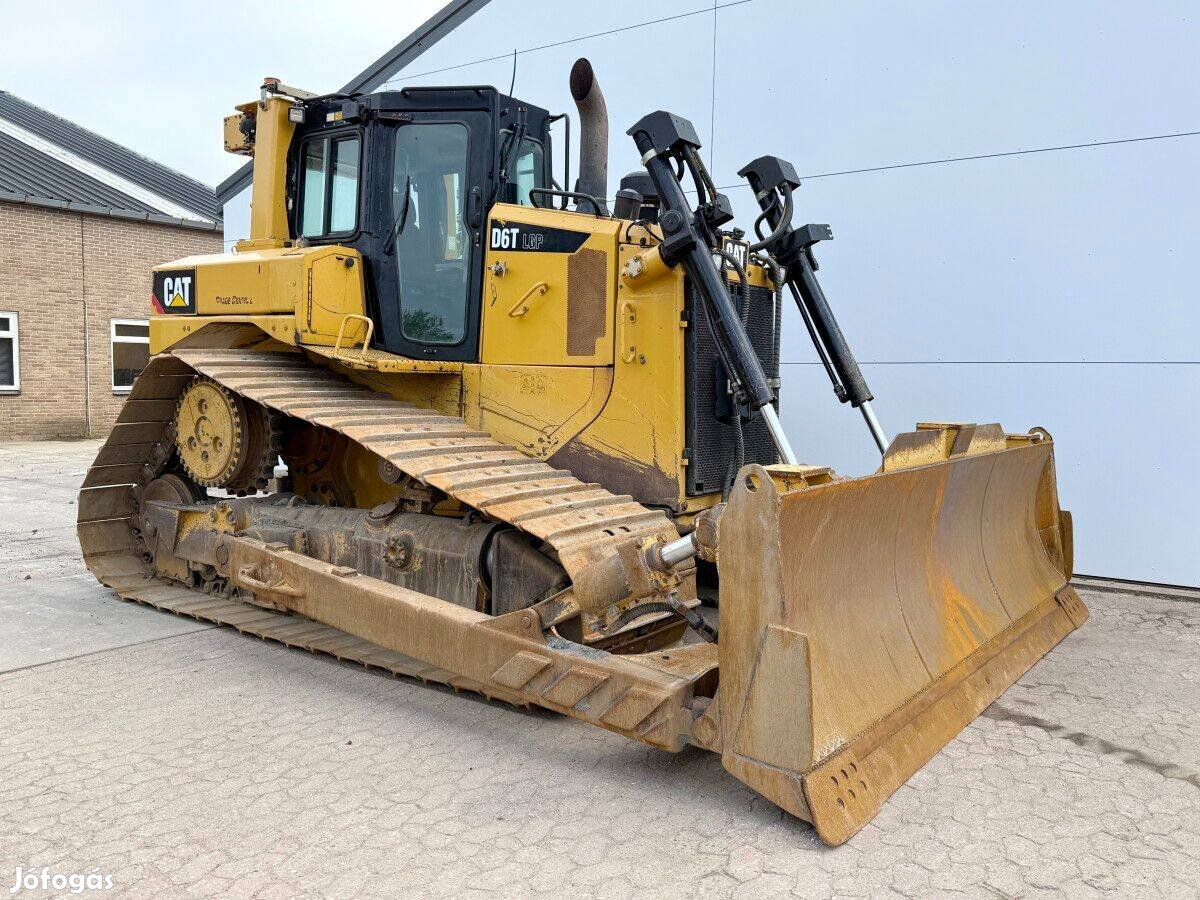 Caterpillar D6T Lgp / Üzemóra: 10 895 / Lízing 20%-tól