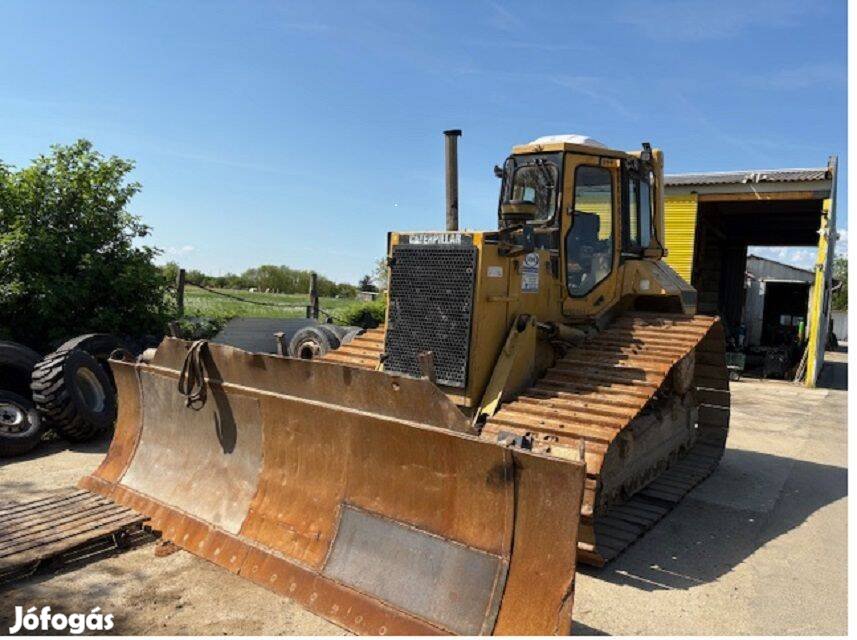 Caterpillar D6 Dózer