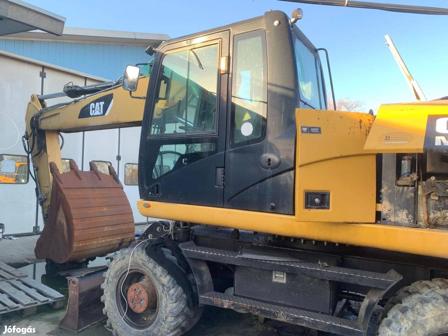 Caterpillar M318D gumikerekes kotró, bontásra-alkatrésznek