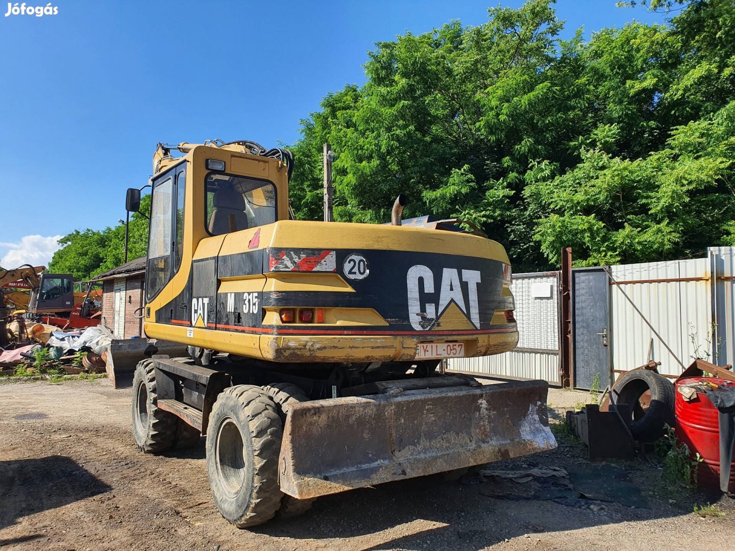 Caterpillar forgókotró darabokban