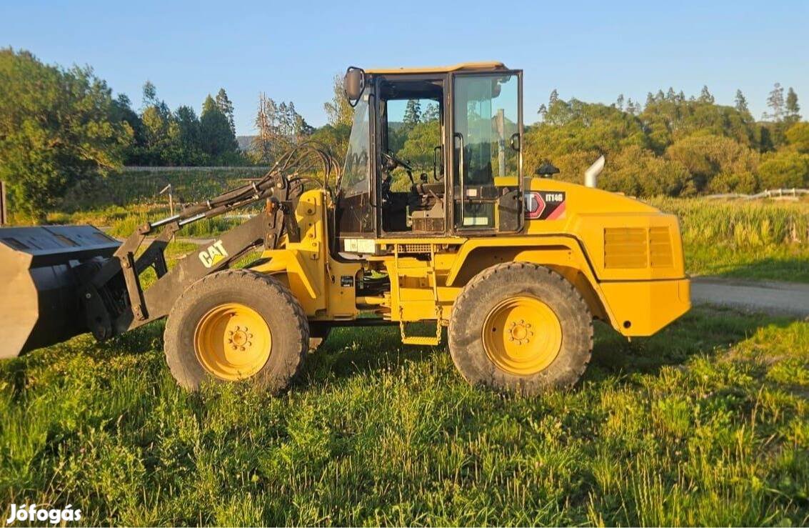 Caterpillar homlokrakó