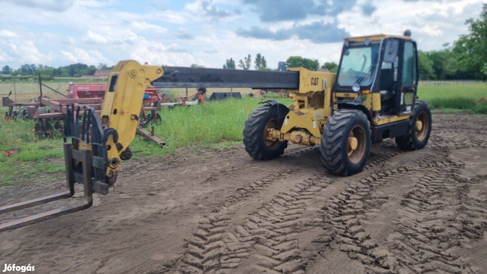 Caterpillar teleszkópos rakodógép