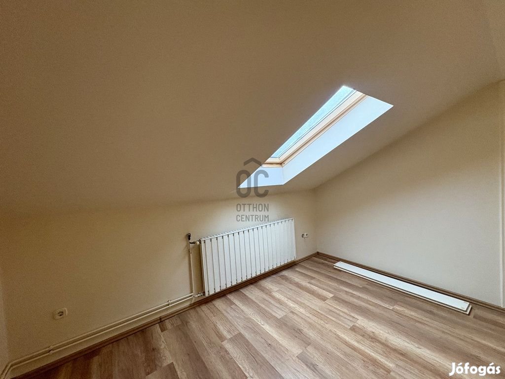 Ceglédi 65 nm-es lakás eladó