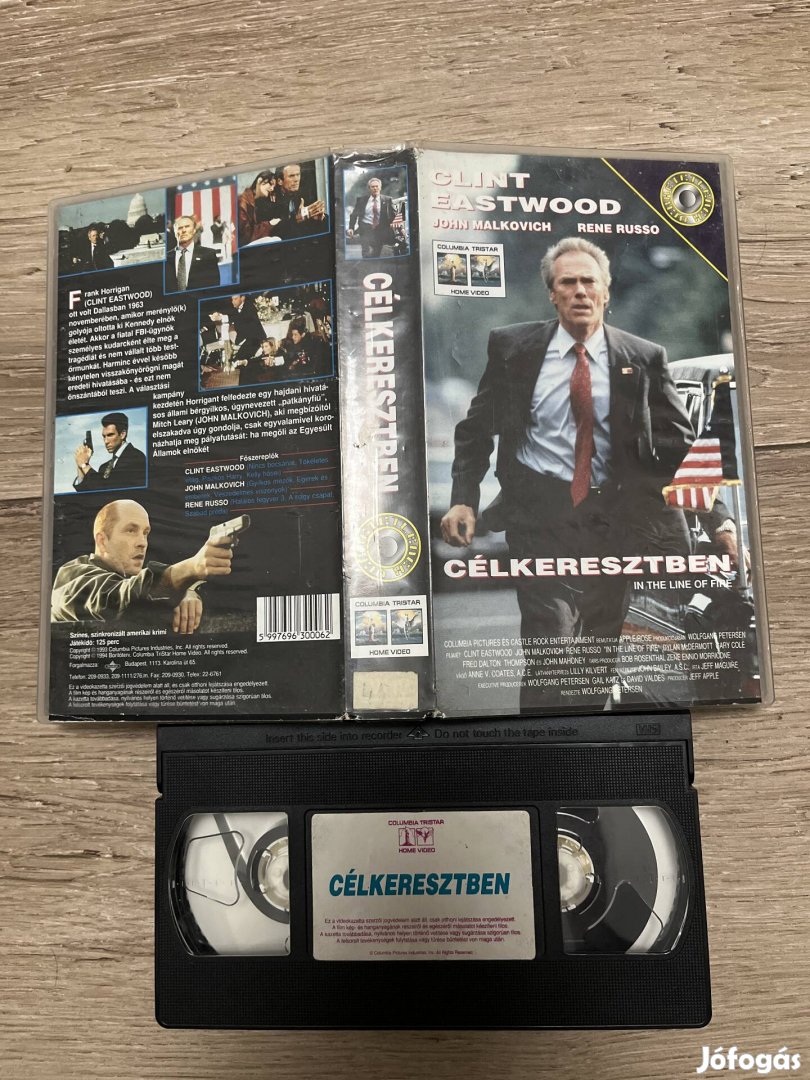 Célkeresztben vhs 