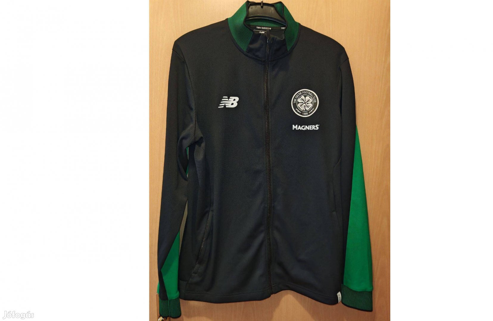 Celtic eredeti Newbalance fekete zöld ciőzáras felső (L-es)
