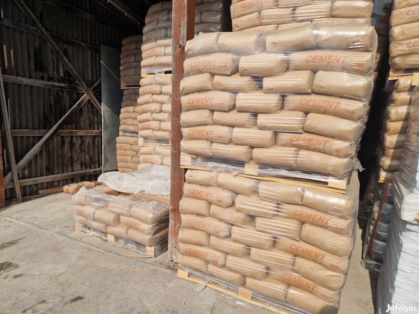 Cement 25 kg zsákos építkezéshez
