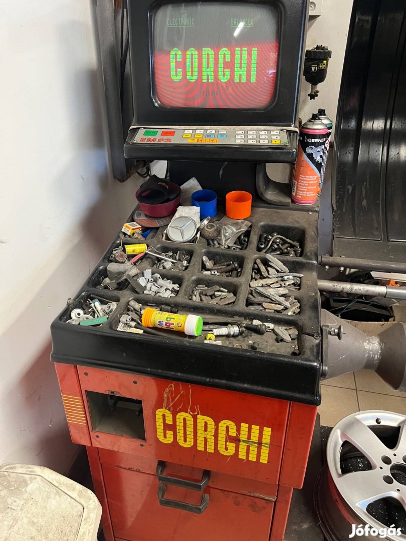 Centírozó gép Corghi Em 92