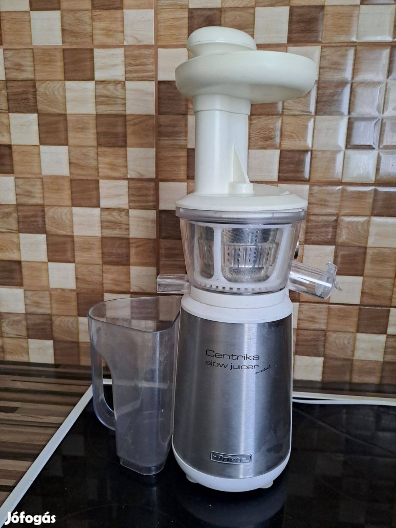 Centrika slow juicer metal 177 gyümölcsprés