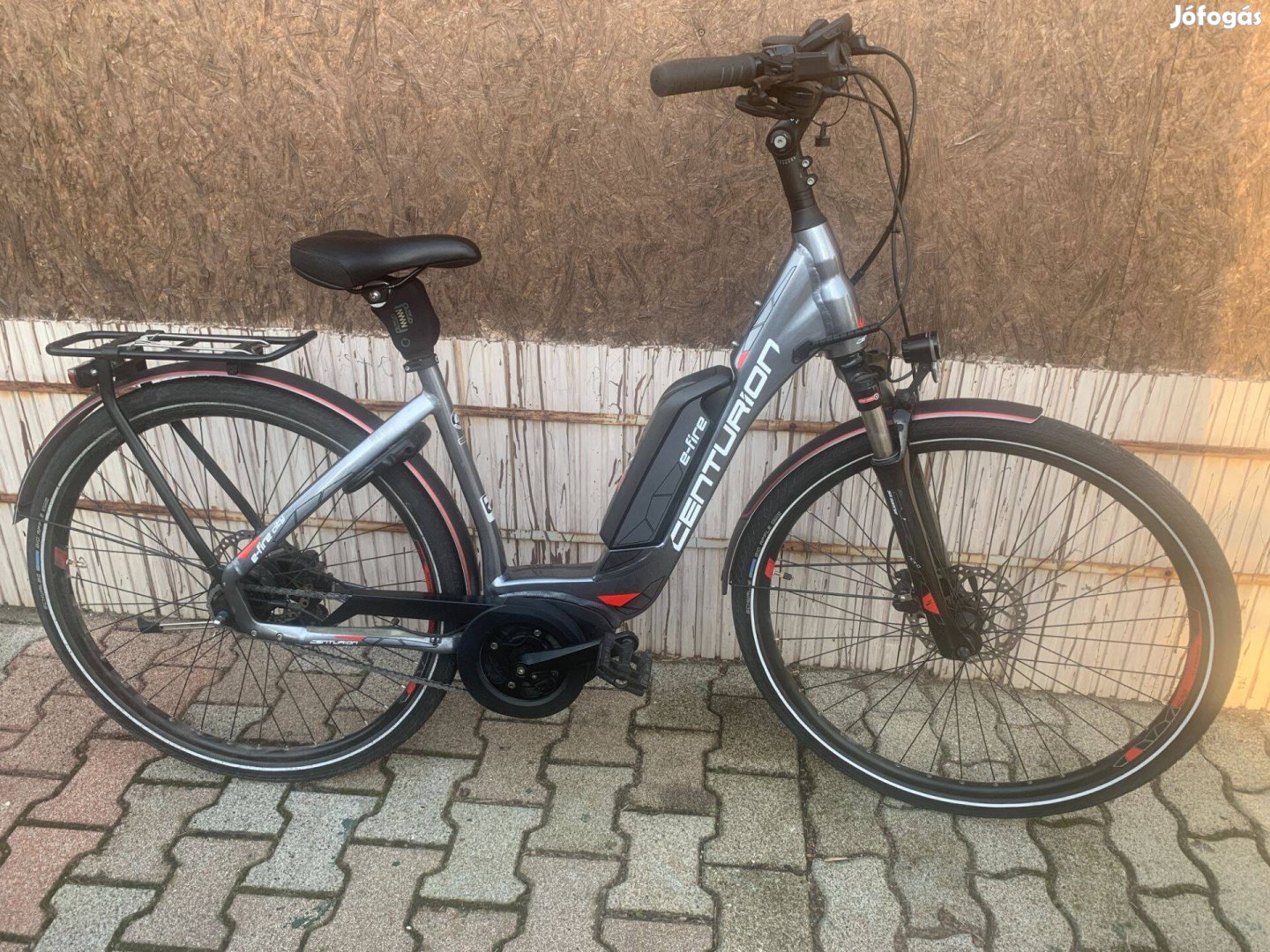 Centurion 28" Bosch motoros , tárcsafékes E-bike eladó !