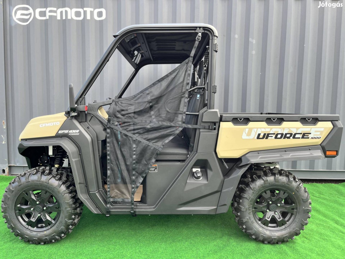 Cfmoto Uforce 1000 DLX EPS 4x4 2024-es. Akció!...