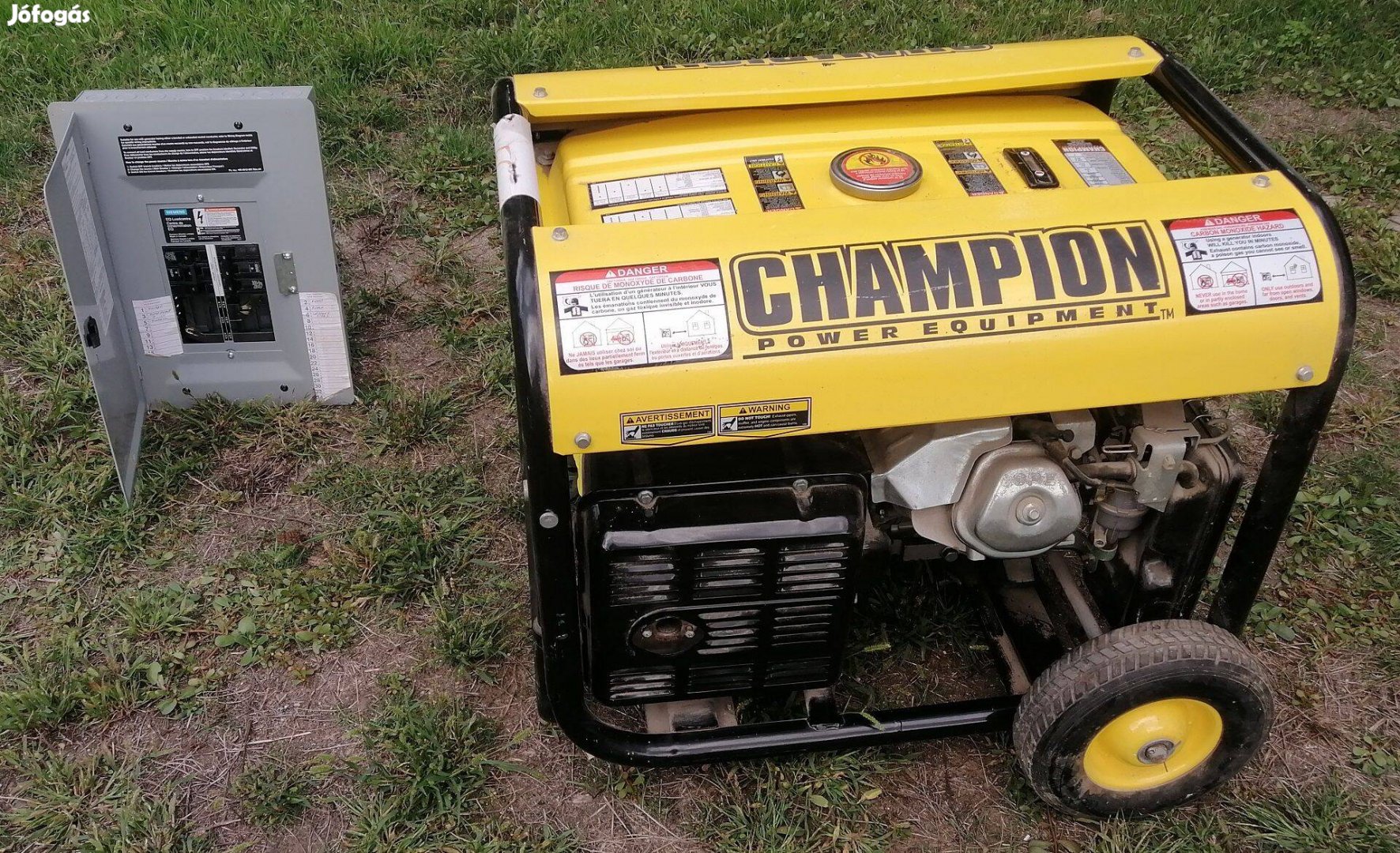 Champion 5,5 KW-os benzines áramfejlesztő