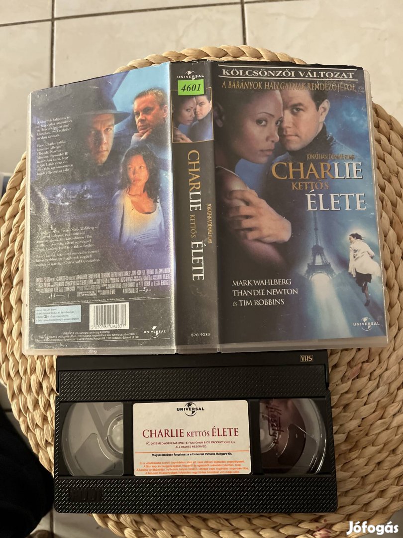 Charlie kettős élete vhs