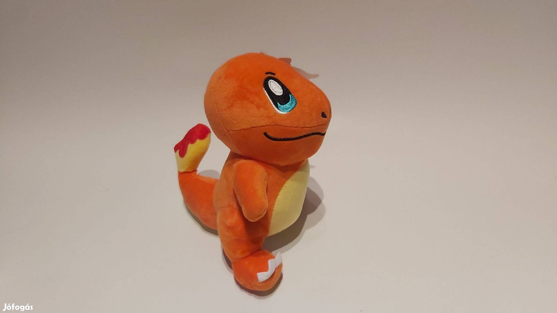 Charmander plüss 23 cm számlával készleten