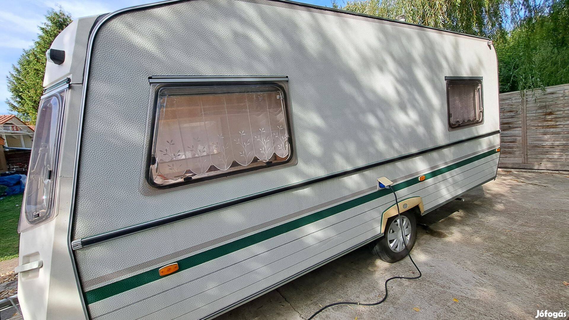 Chateau Cantara lakókocsi eredeti állapotában!