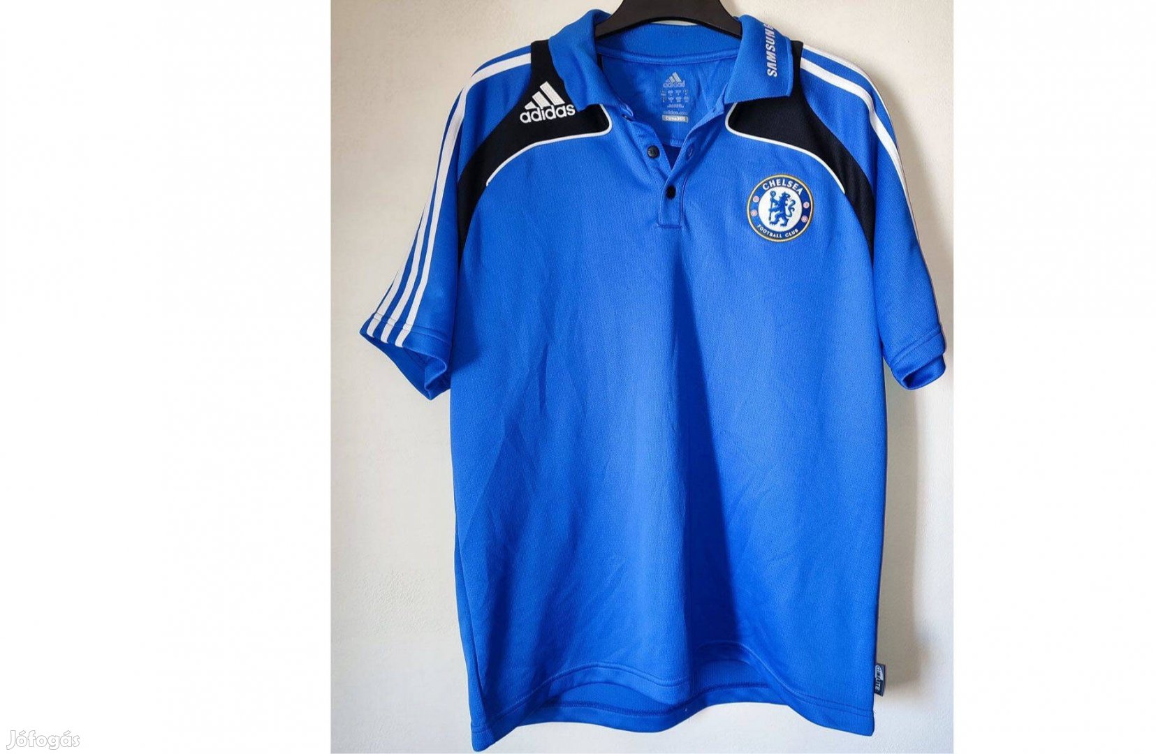 Chelsea eredeti adidas kék galléros póló (M)