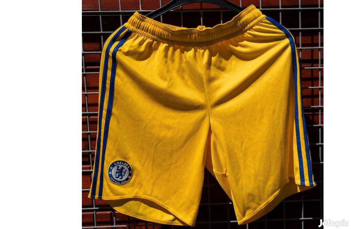 Chelsea eredeti adidas sárga rövid nadrág (M)