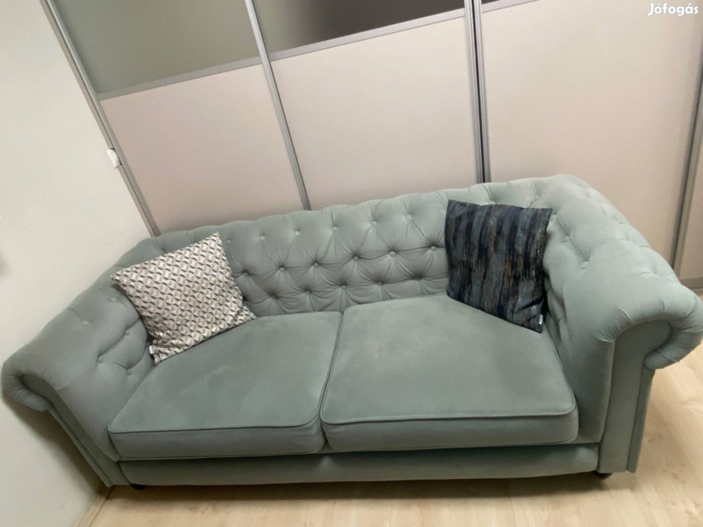 Chesterfield kanapé 3 személyes gyönyörű menta zöld