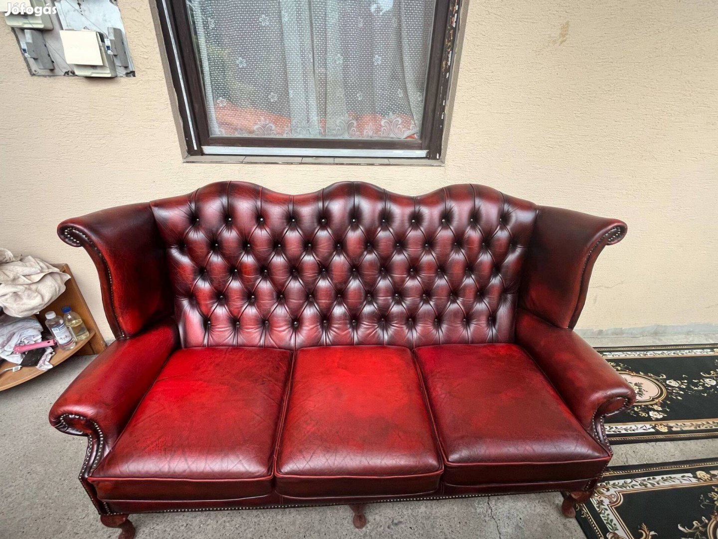Chesterfield queen anne bőr luxus magastámlás háromszemélyes kanapé