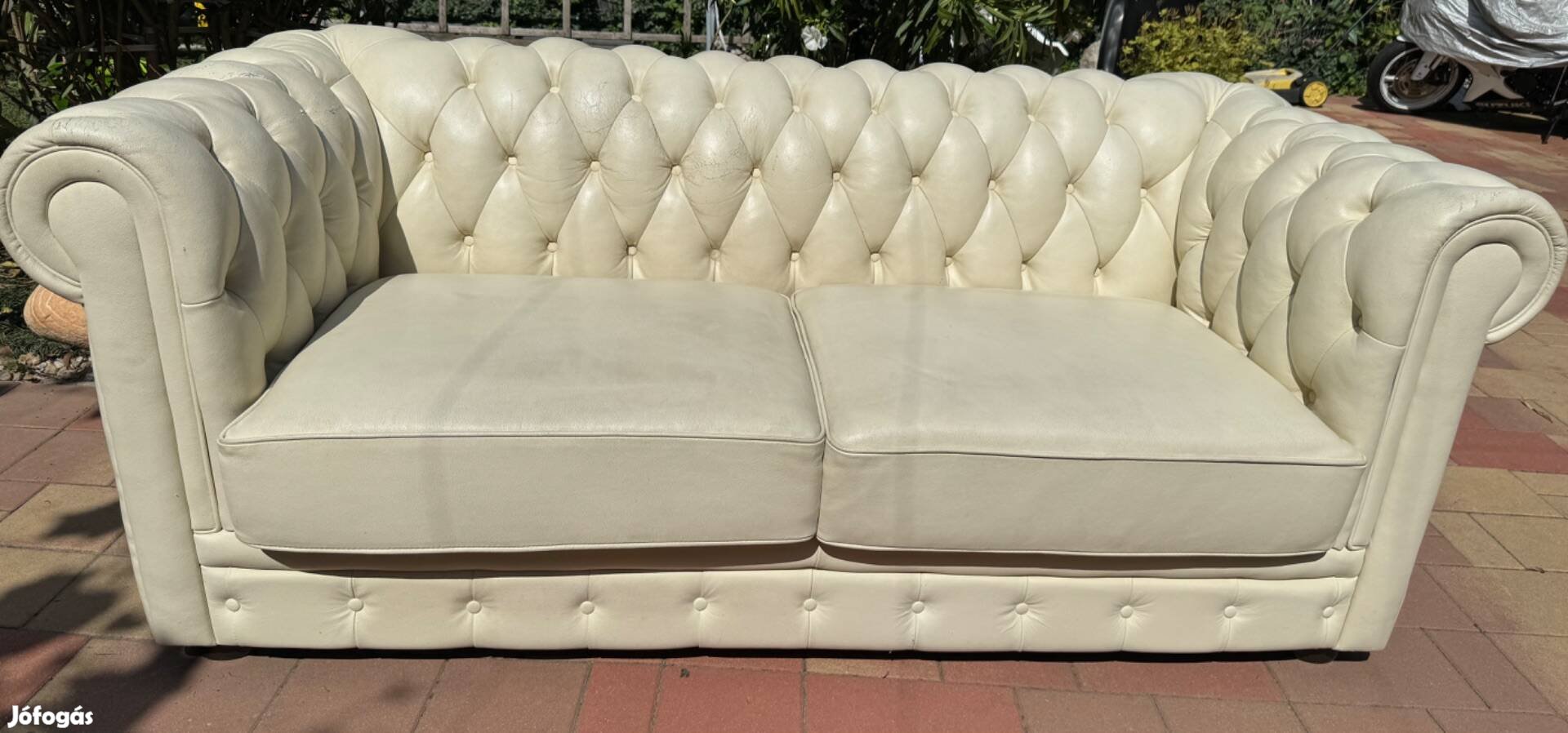 Chesterfield típusu bőrfotel eladó