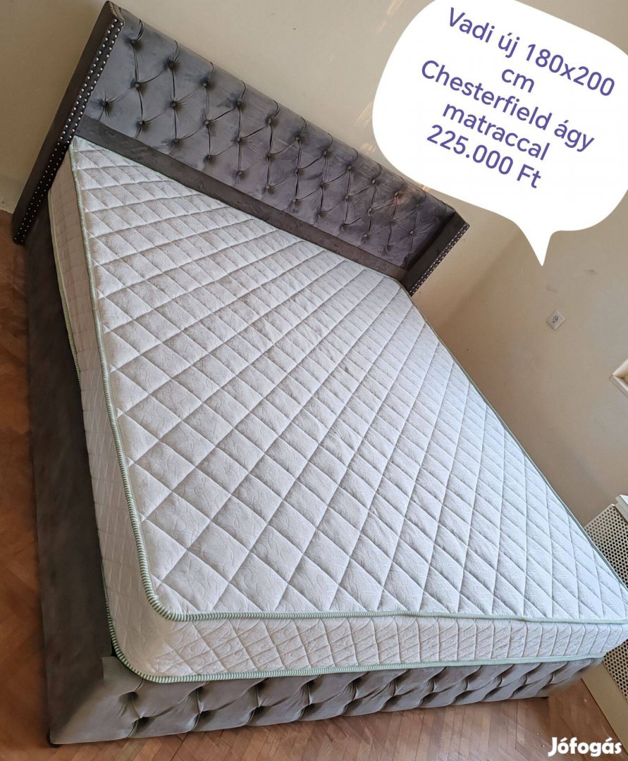 Chesterfield új ágy matraccal