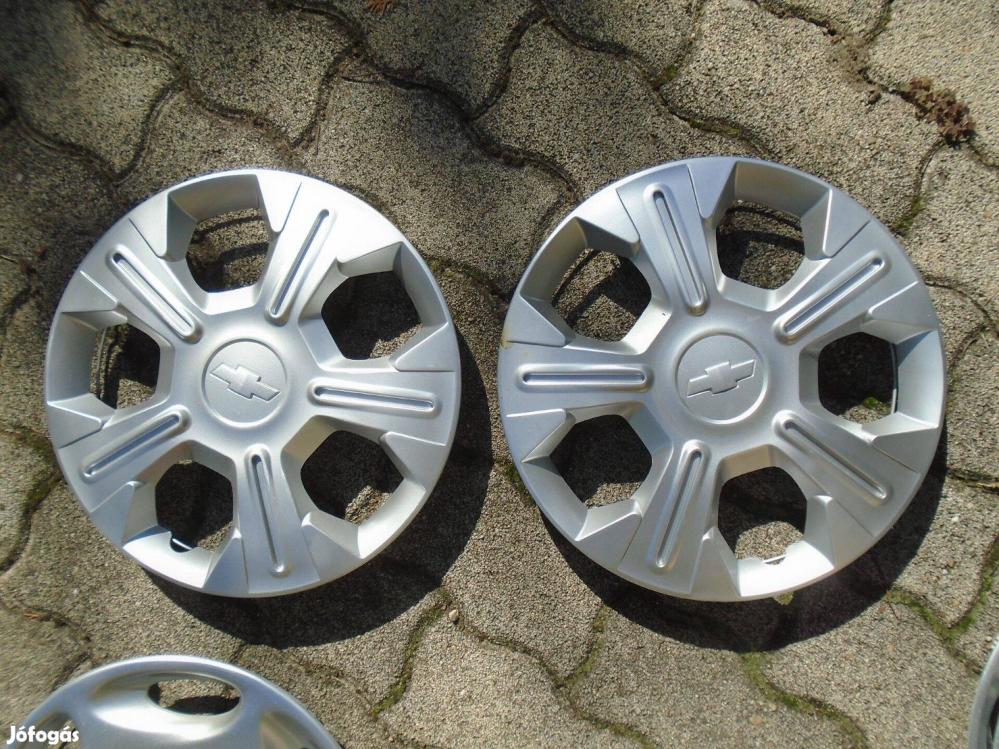 Chevrolet 13 gyári dísztárcsa 2 db eladó