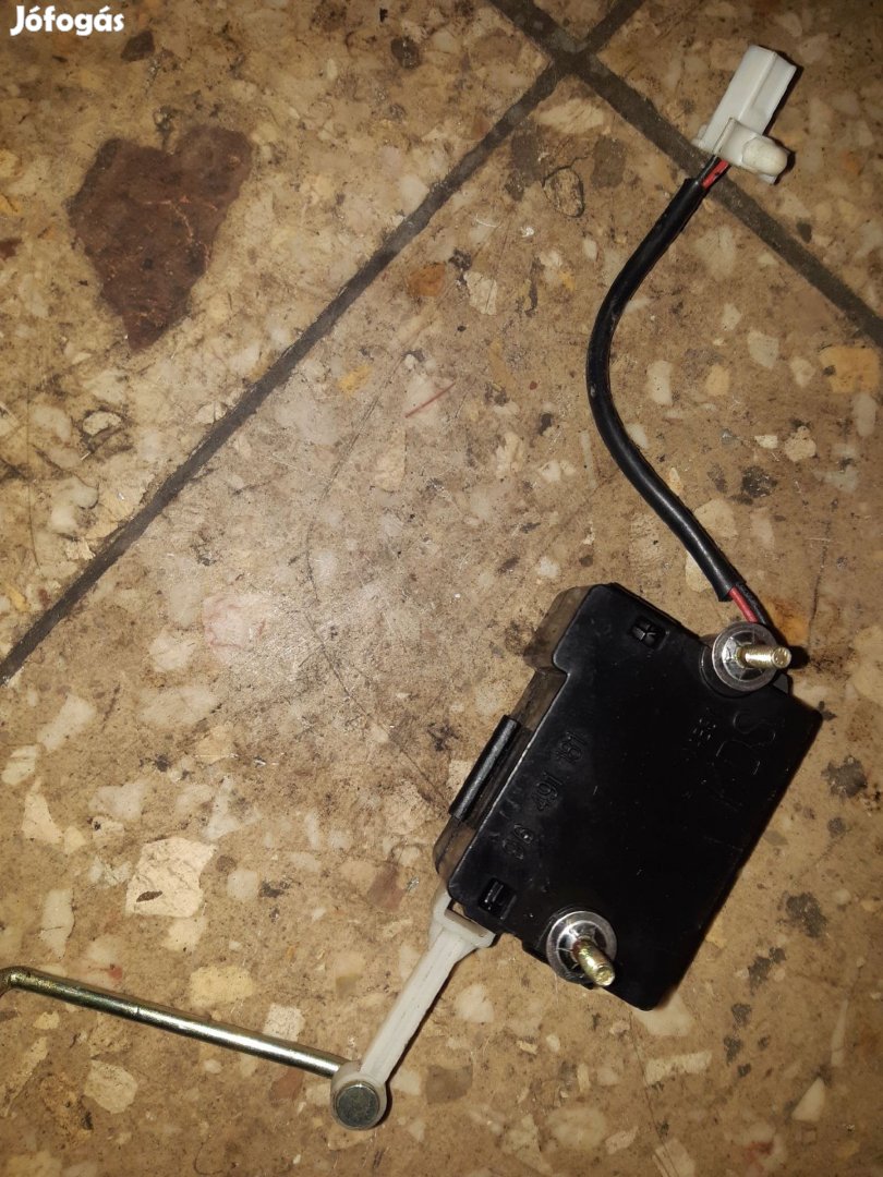 Chevrolet Aveo Csomagtérajtó Központizár Motor