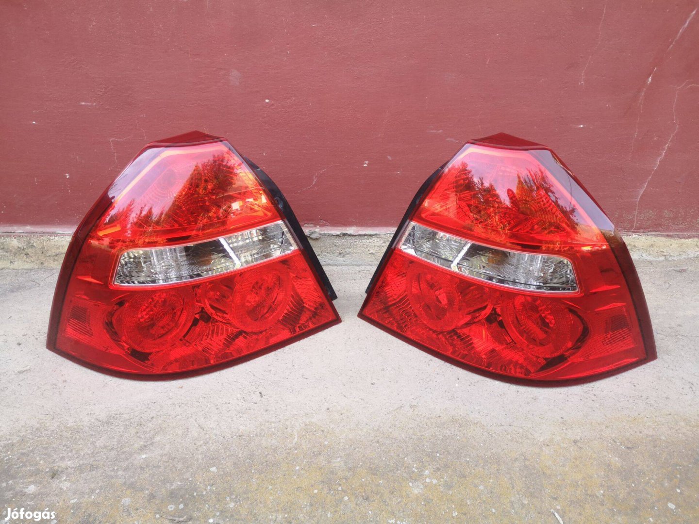Chevrolet Aveo sedan gyári hátsó lámpa pár