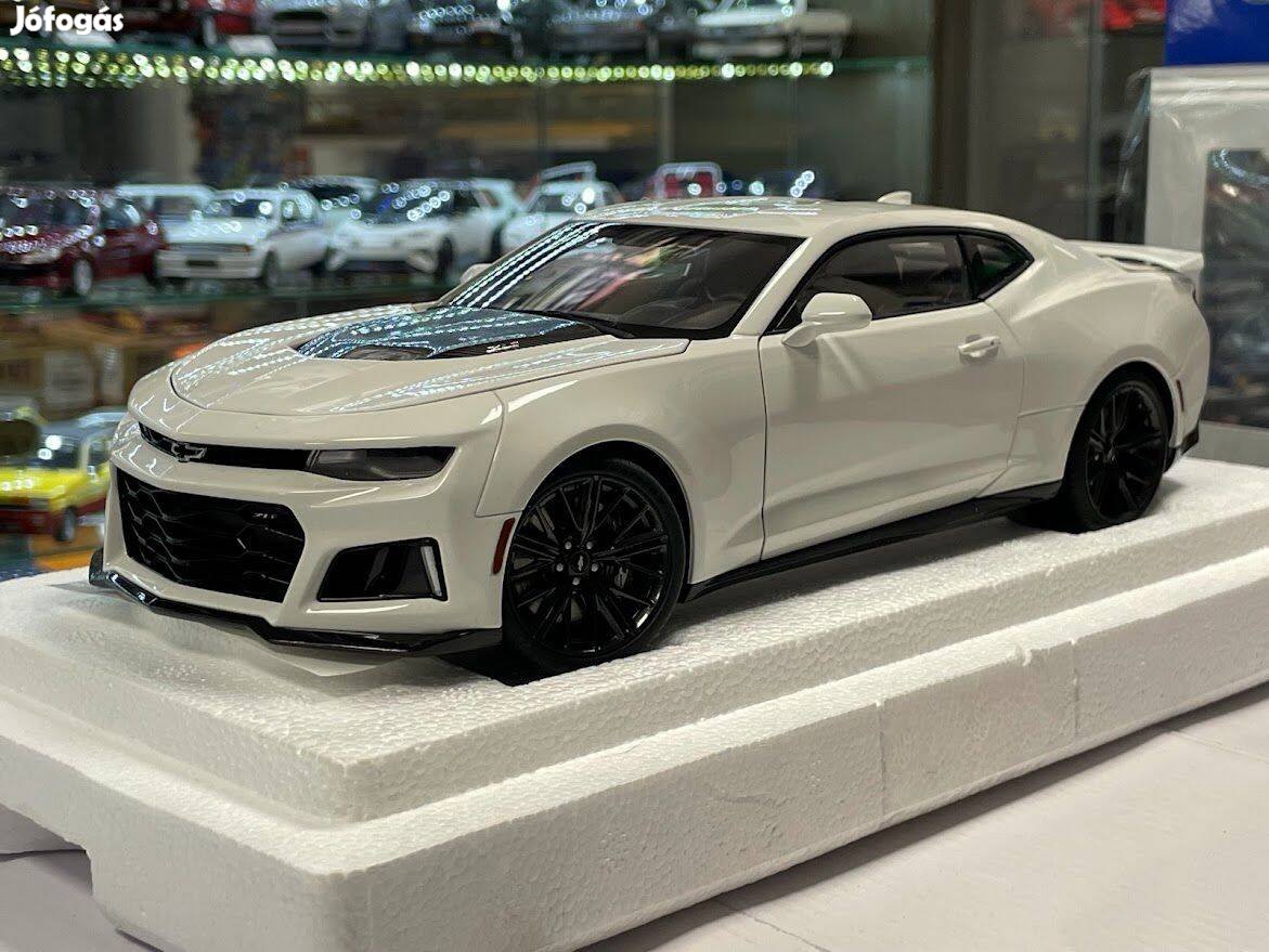 Chevrolet Camaro ZL1 Coupe 2017 118 Autoart Composite 71206