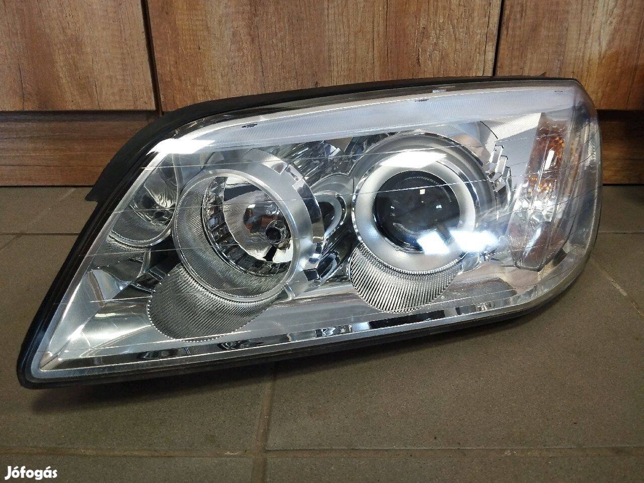 Chevrolet Captiva 2006-2011 bal első fényszóró. Szép állapotú