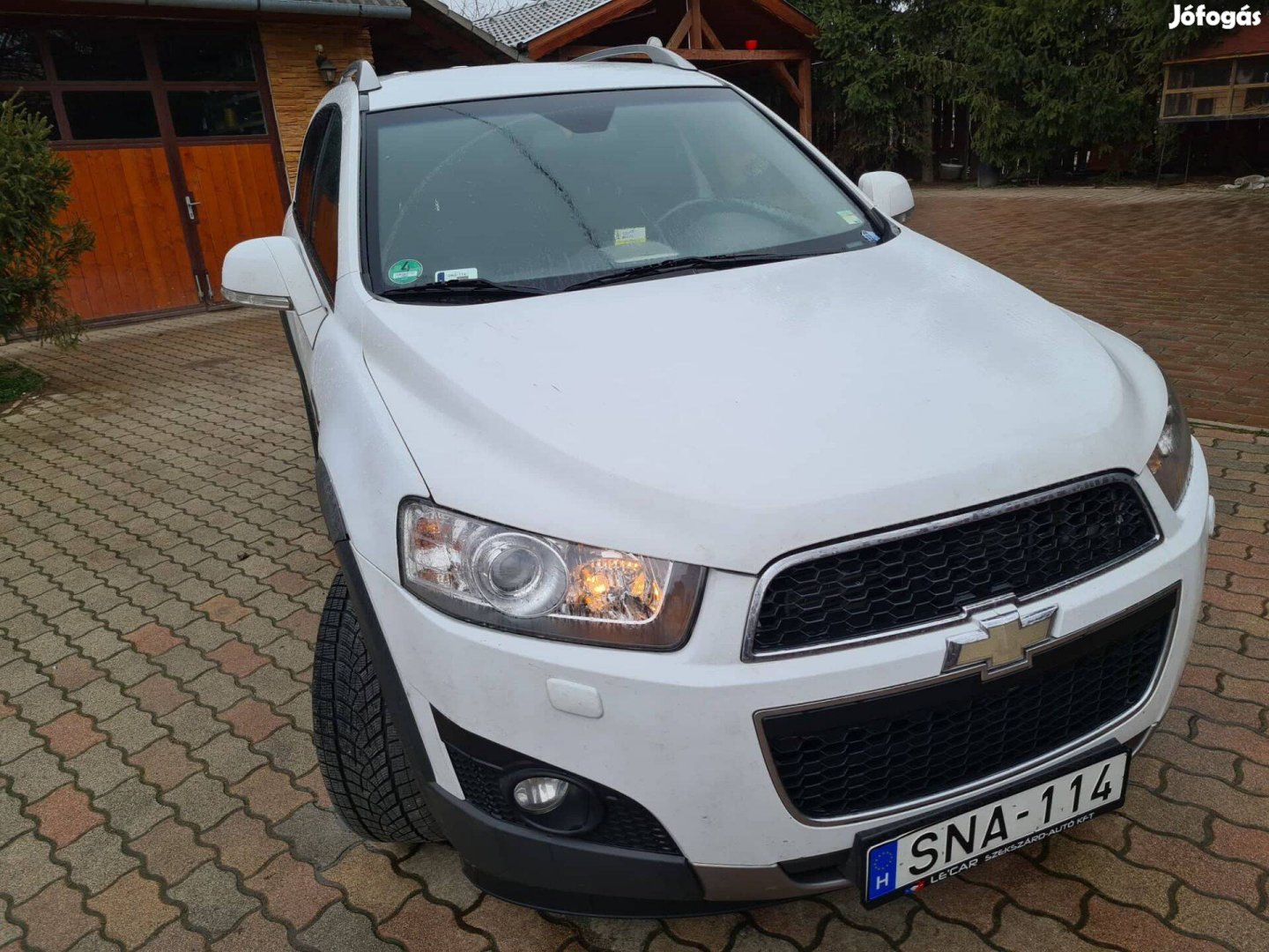 Chevrolet Captiva karosszéria alkatrészek eladók elejéhez