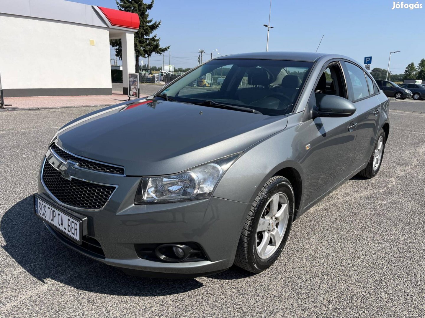 Chevrolet Cruze 1.6 LS klíma.kevés km.szervizkönyv