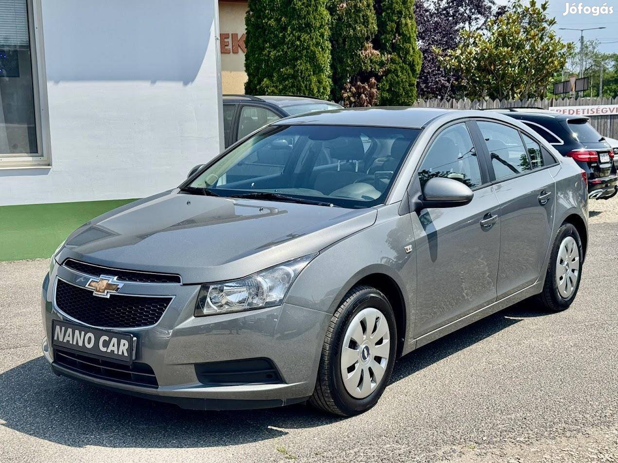 Chevrolet Cruze 1.6 L AC Vezetett szervizkönyv!...