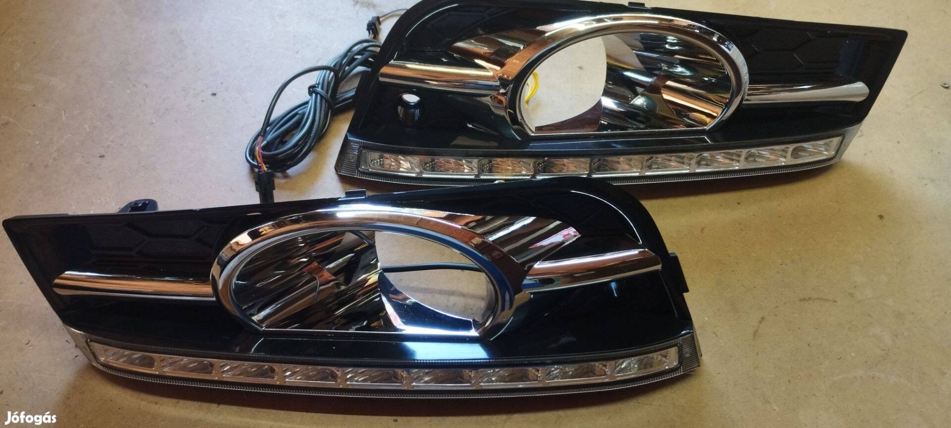 Chevrolet Cruze ködlámpakeret nappali menetfénnyel
