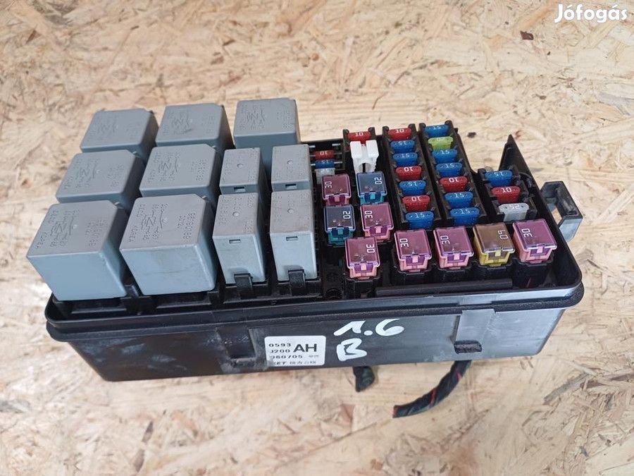 Chevrolet Lacetti 2005-2013 1.6 Benzines Biztosíték Tábla