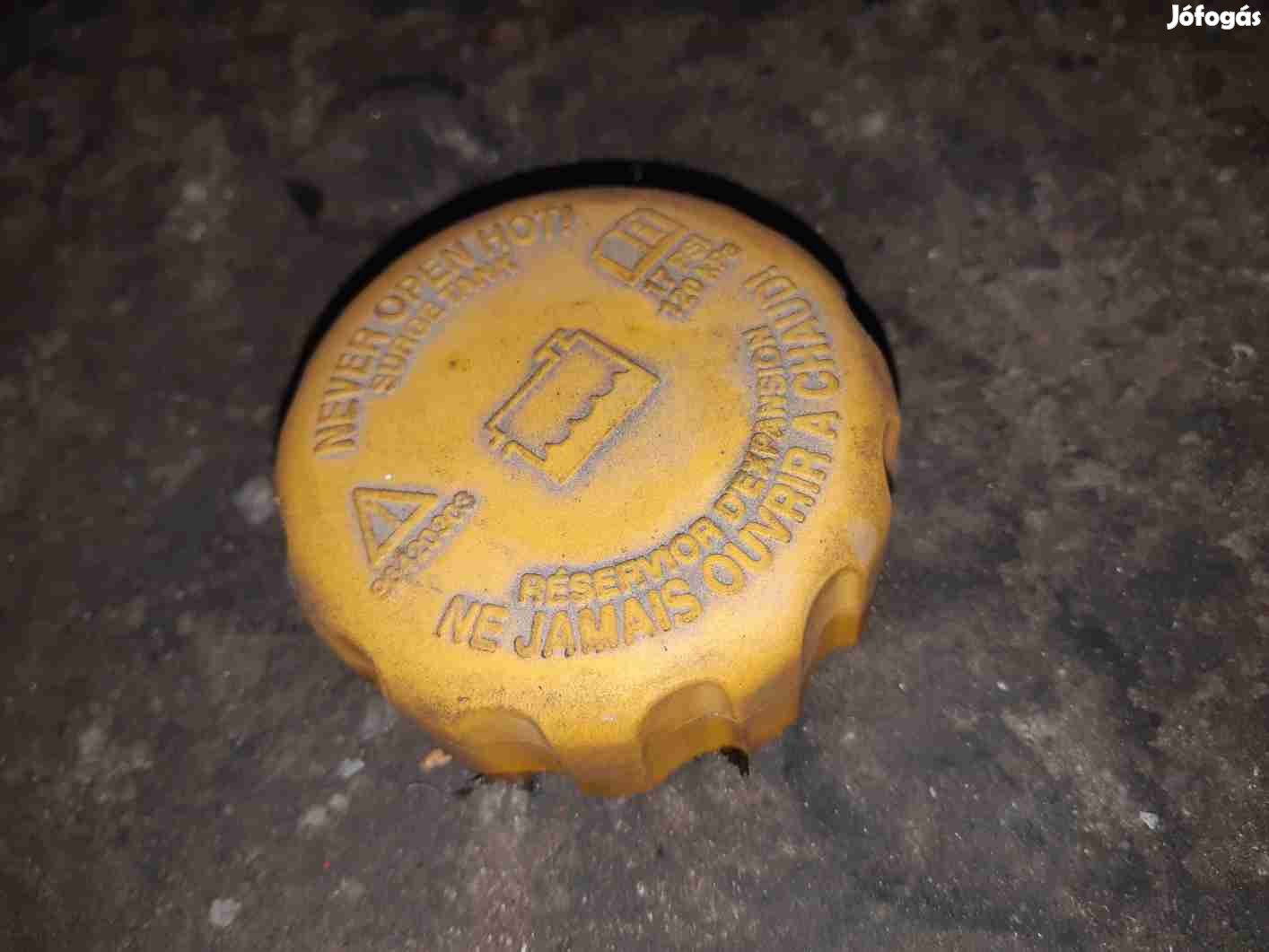 Chevrolet Spark Kiegyenlítő Tartály Kupak