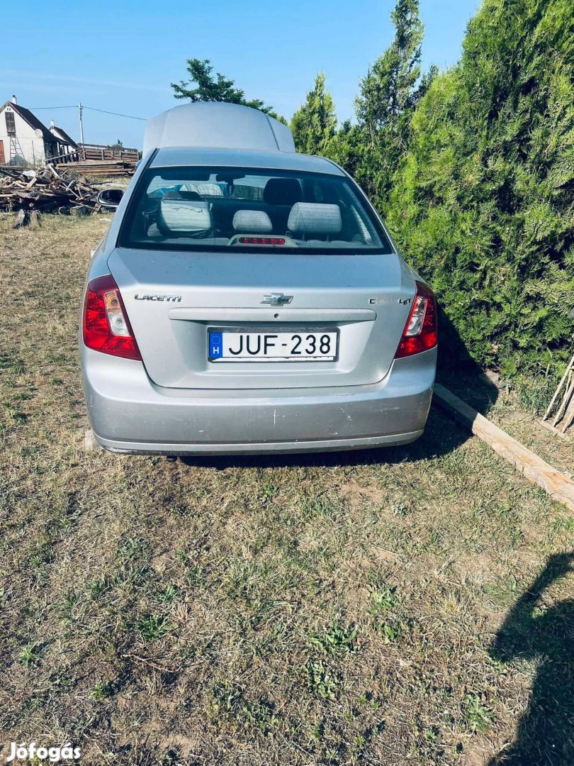 Chevrolett Laccetti bontodik