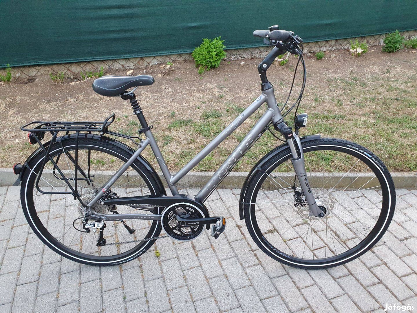Cheyenne Ituma 28" női trekking kerékpár (KTM)