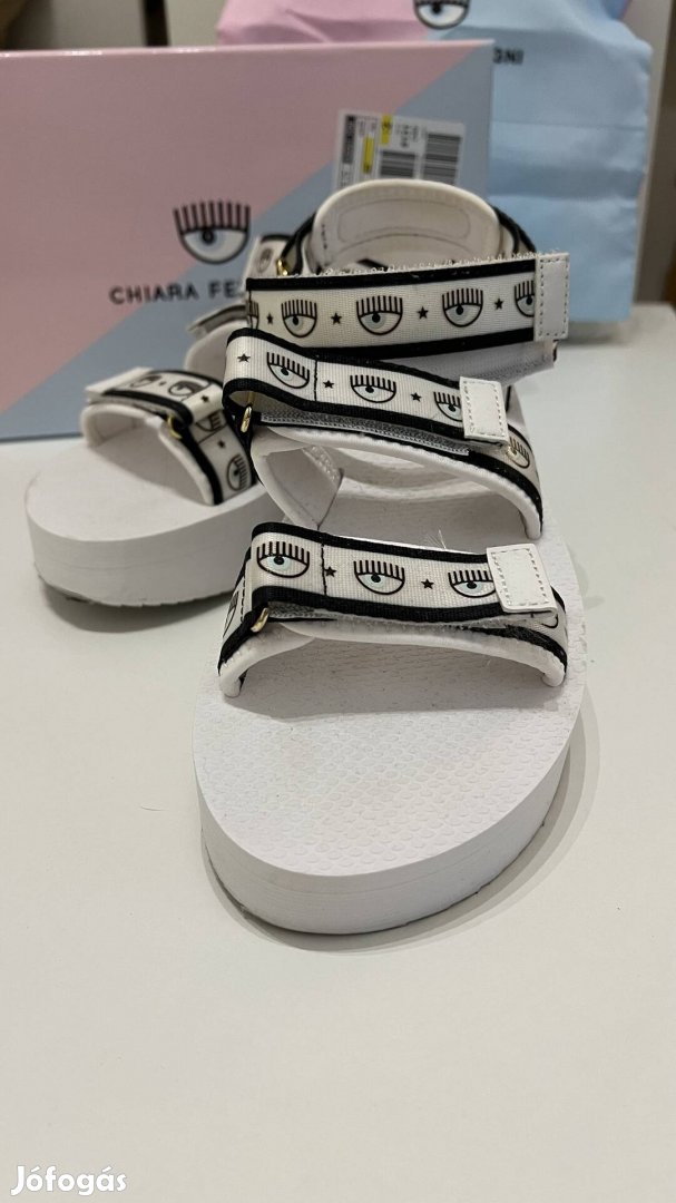 Chiara Ferragni platform szandal