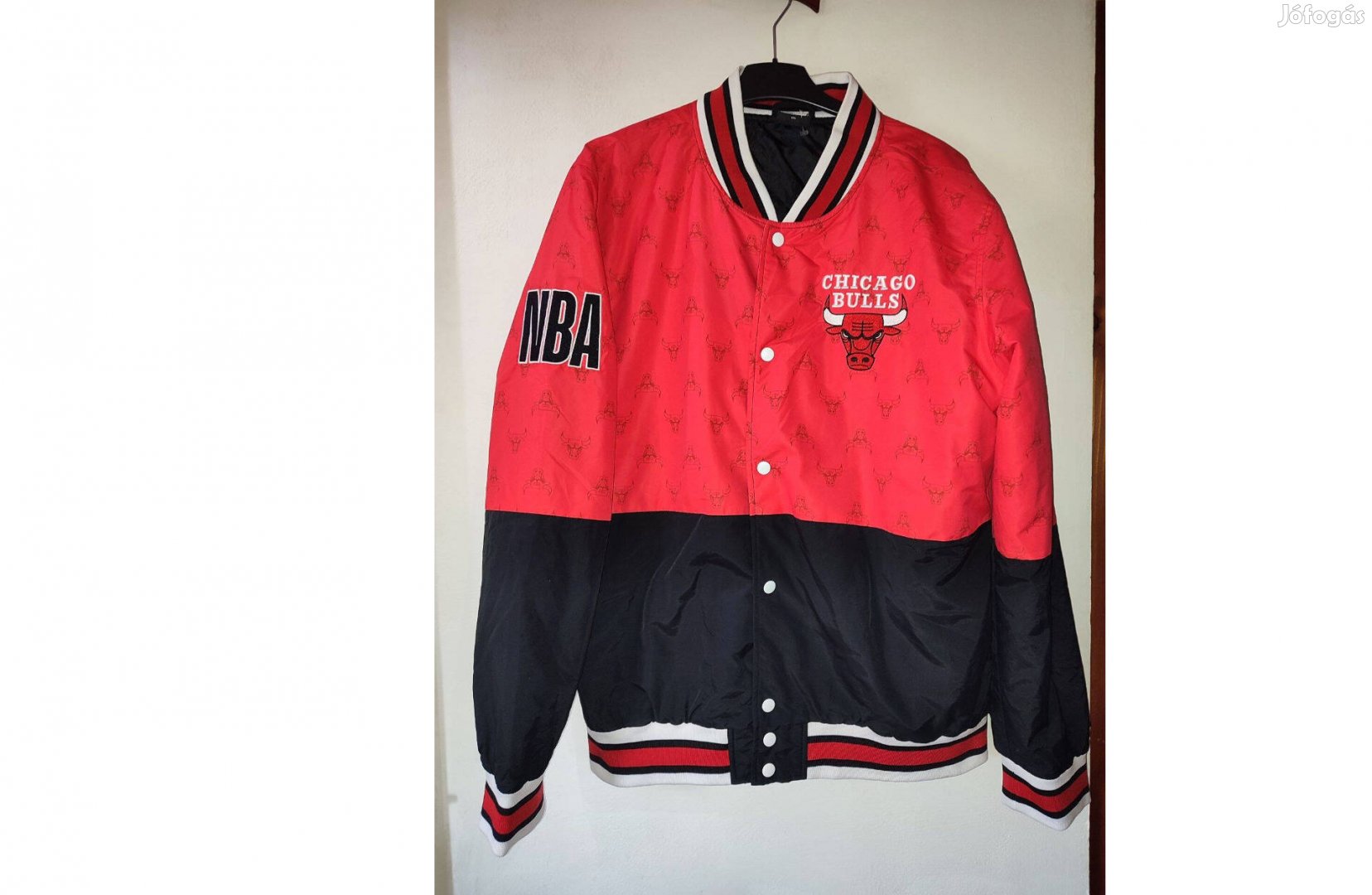 Chicago Bulls eredeti Newera bomber dzseki (XXL)