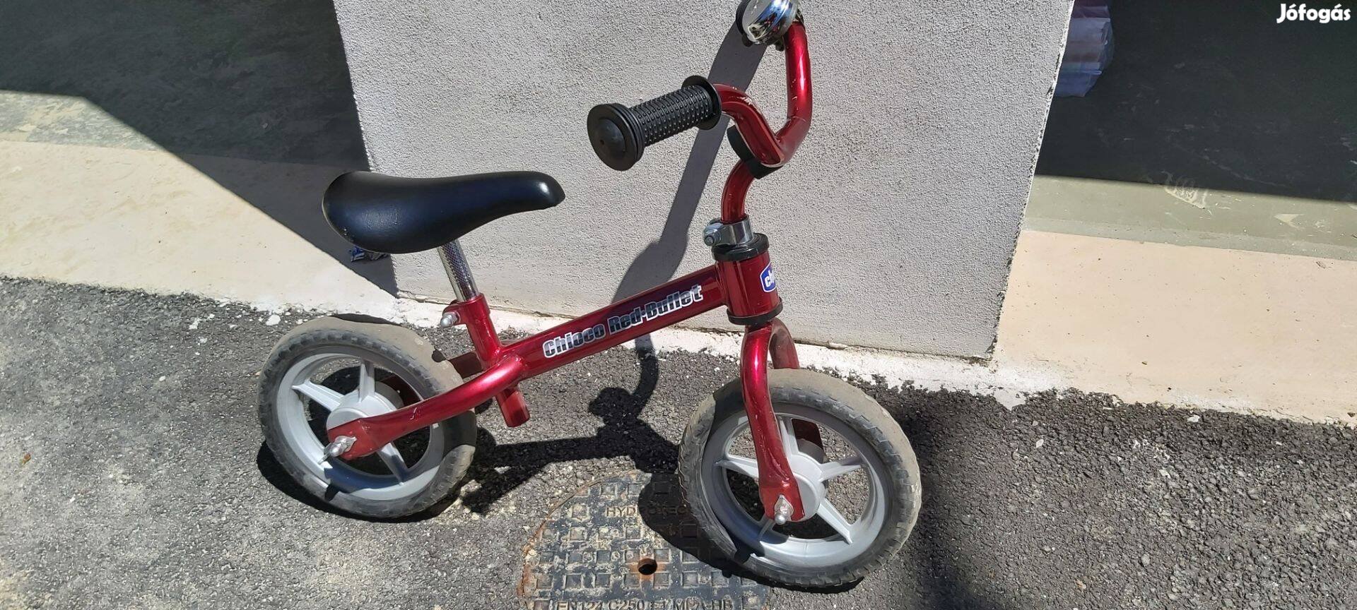 Chicco Red Bullet gyermek futóbicikli kerékpár