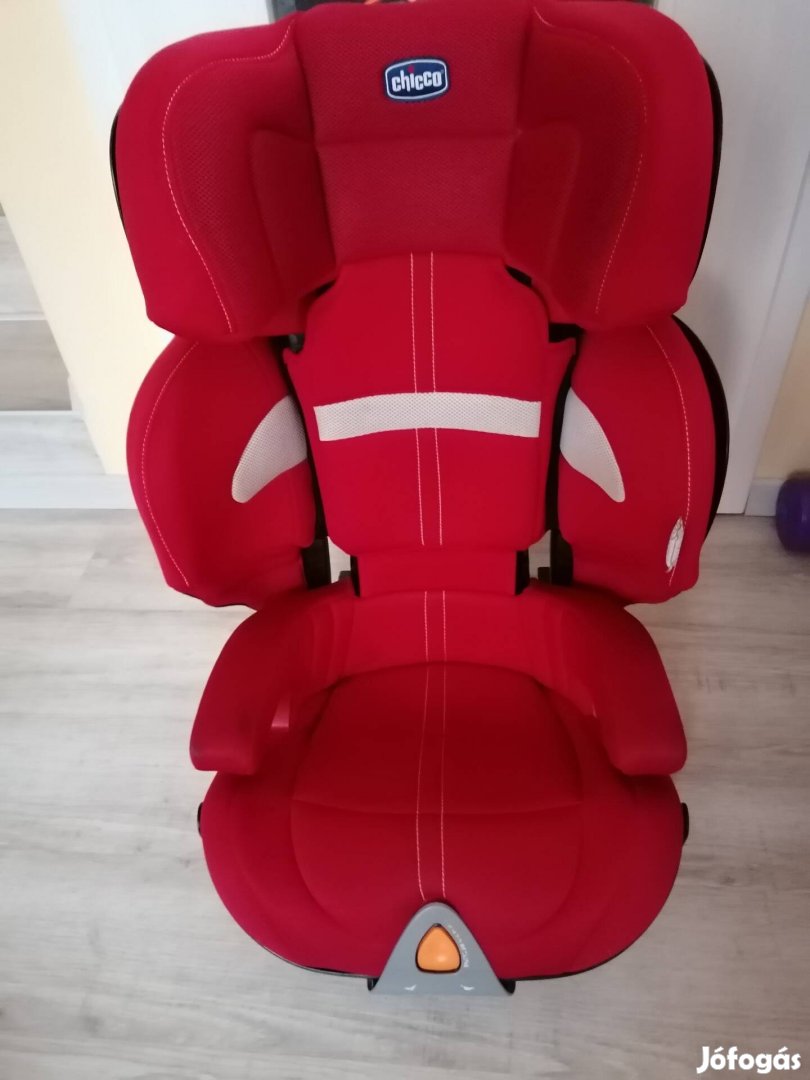 Chicco gyerekülés isofix