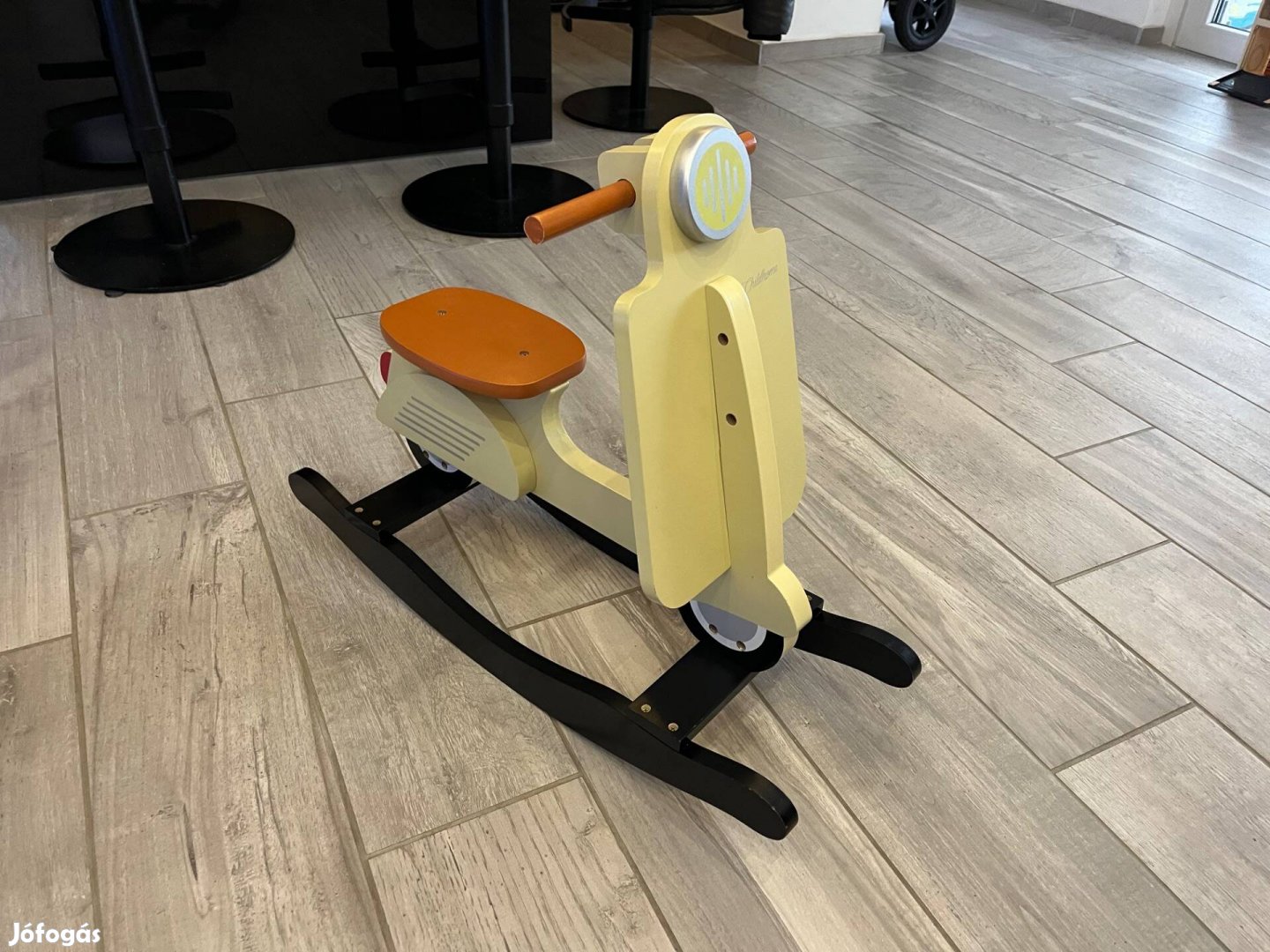 Childhome Vespa újszerű hinta motor eladó!