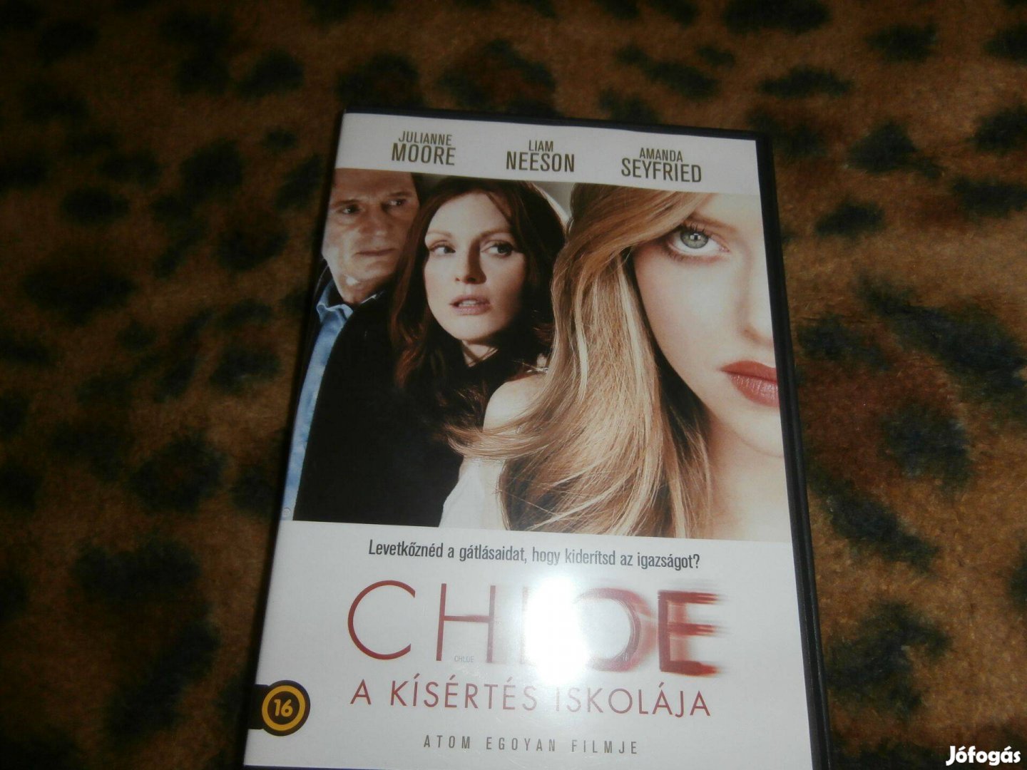 Chloe A kísértés iskolája DVD Film