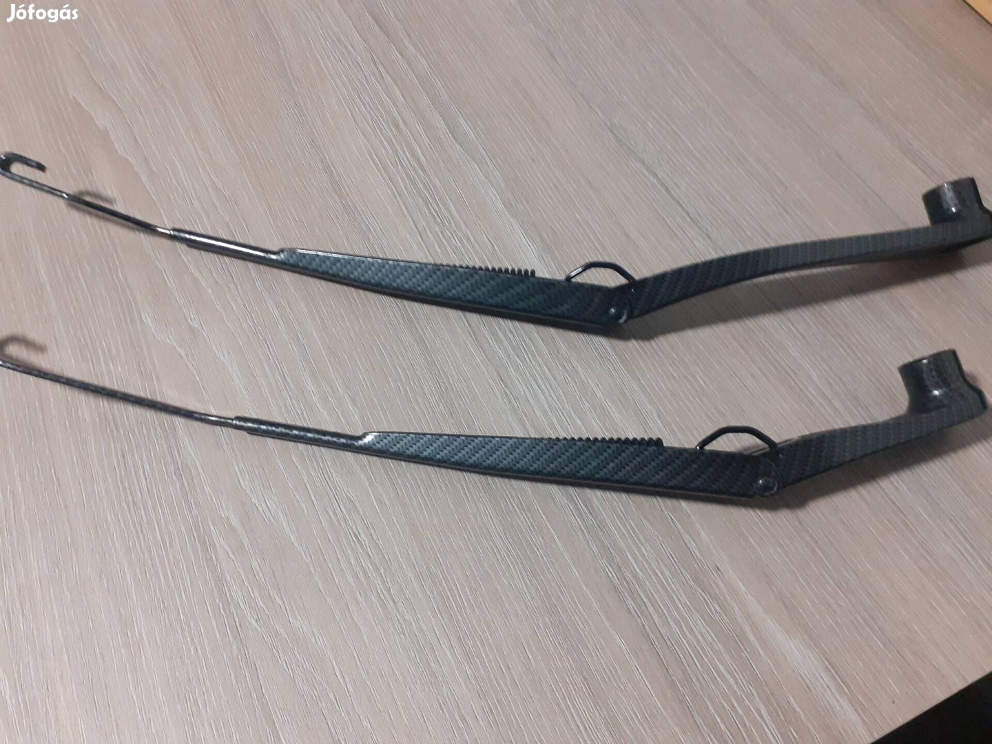 Chrysler 300C gyári carbon ablaktörlő kar 