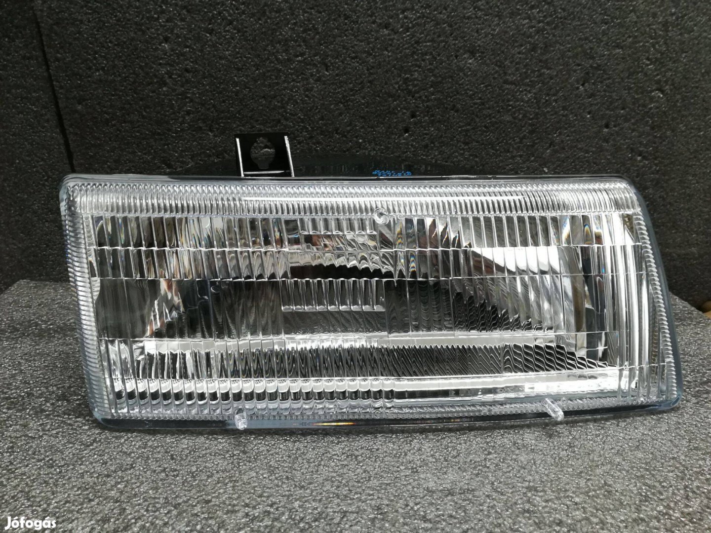 Chrysler Dodge Caravan fényszóró jobb 1991 -> 1995 (HB1) USA-